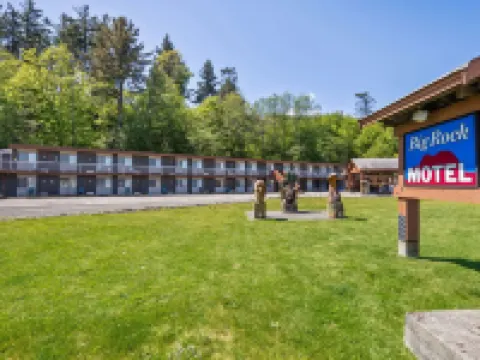 Big Rock Motel Hotels in Campbell River