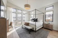 Amanti Lago by Luxury Mountain - 4-Star