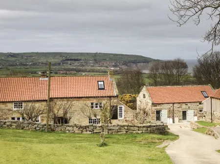 Cottage Val Отели в г. Robin Hood's Bay