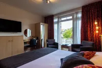 Hotel Oepkes Hotels in Terschelling