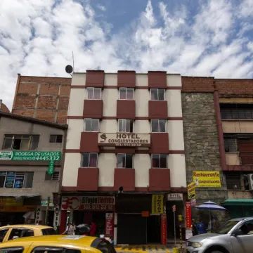 征服者飯店 佩德羅內爾戈麥斯博物館附近的飯店