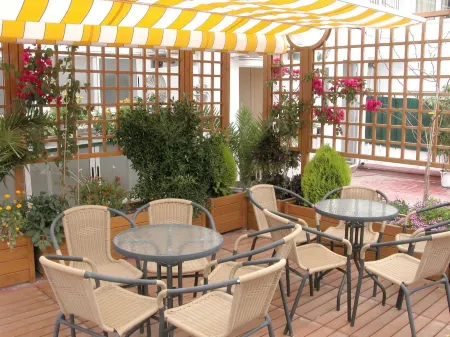 Agusti Hostal Отели в г. Сан-Карлос-де-ла-Рапита