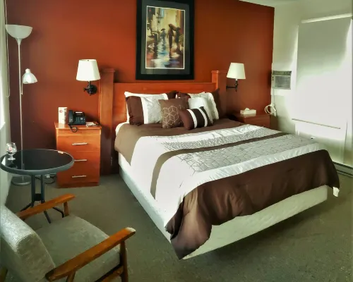 Travellers Motel Hotels in Perth County