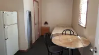 ハット モーテル