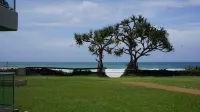 Pacific Surf Absolute Beachfront Apartments - Wi-Fi