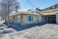 8 Mi to Hiking: Home w/ Patio in Dtwn Pioche  호텔