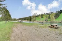 Fishing Pond & Spacious Yard: Quiet Home in Sodus! -  Privatzimmer