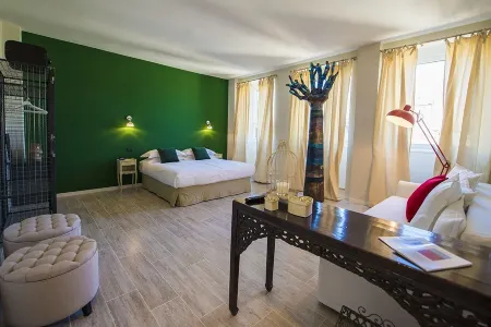 So&Leo Guest House Отели рядом с достопримечательностью «Университет Генуи»