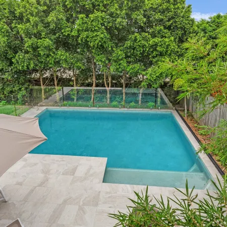 George8- the Ultimate, Family Beach House!