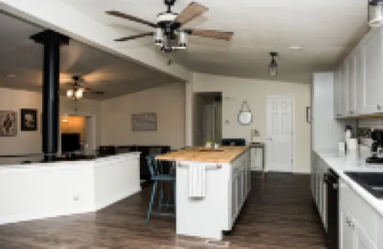 530 E. 海華沙公寓