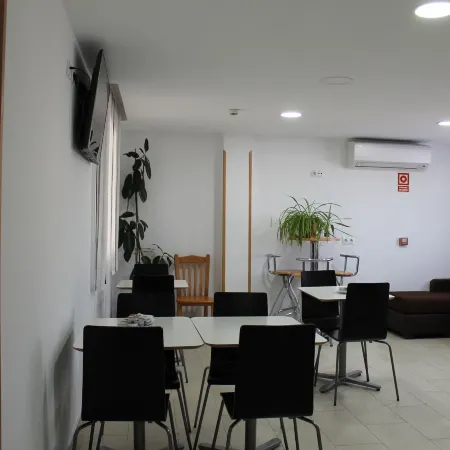 Hotel Barajas Plaza Отели рядом с Аэропорт Барахас