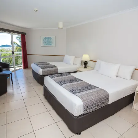 Ocean International Hotel