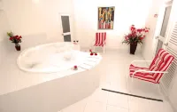 Hotel Karlo by Gho Hoteles
