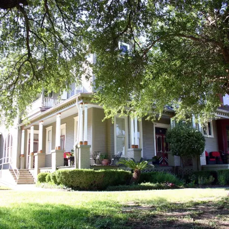 Angels Nest Bed and Breakfast Отели в г. Вэзерфорд