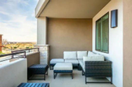 Latitude Adjustment Townhouse Hotels in Washington