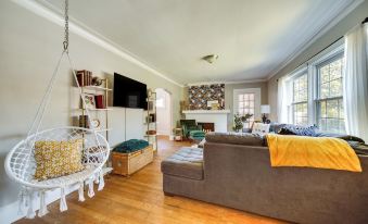 Historic Detroit Bungalow Pet and Family Friendly