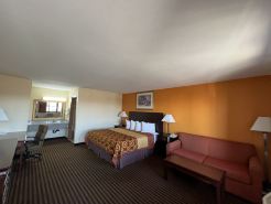 Scottish Inn & Suites - Eau Claire