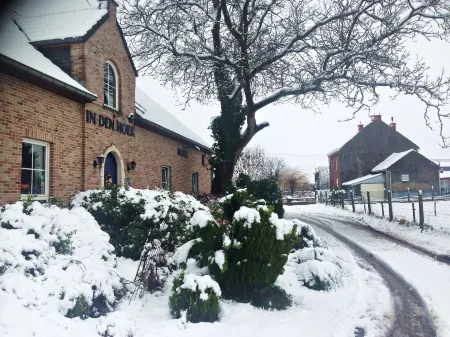 Hotel in Den Hoek Отели в г. Линтер