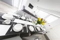 Bella Vista Hotel & Self Catering Suites - Breakfast