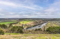 Quaint Norfork Studio w/ Million Dollar View! - 홈스테이