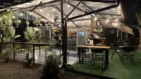 Rooms & Pool Macaws