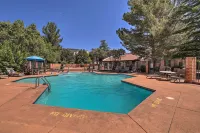 Bright Condo w/ Resort-Style Amenities in Sedona! - 가족여행