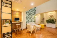 Bloom Hotel - Medicity Gurugram, Near Medanta Hospital - de negocios