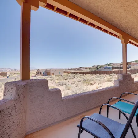 3 Mi to Lake Powell: Pet-Friendly Page Home