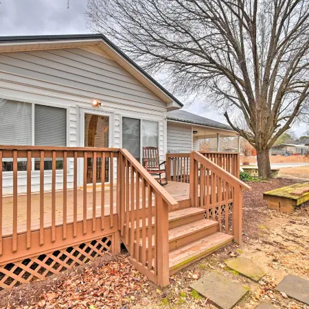 Pet-Friendly Lillington Abode ~ 1 Mi to River