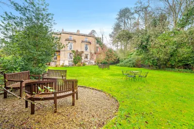 OYO Bailbrook Lodge, Bath Hotels in Box