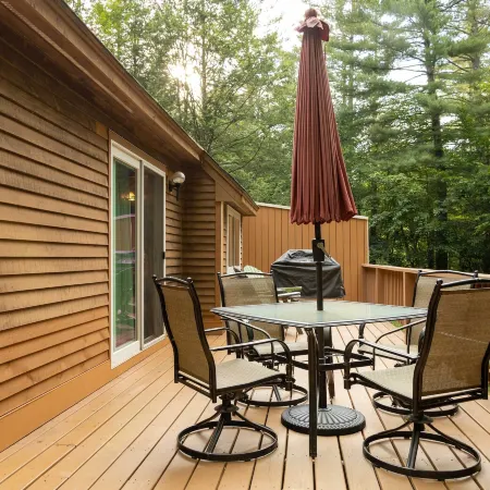 Cozy Bartlett Townhome < 3 Mi to Attitash Mountain Hotels in Bartlett