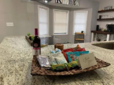 Lovely 3 bedroom home close to Stone Mountain Hotels in Stone Mountain