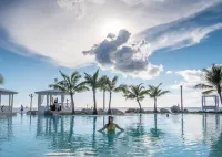 Tracadero Beach Club & Holidays Rentals - Beach