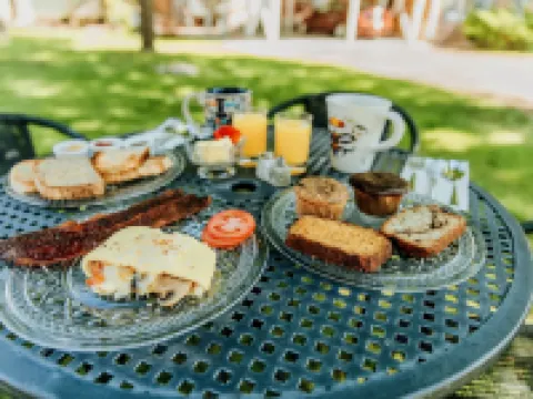 Alpine Bed and Breakfast Hotels in Alpine