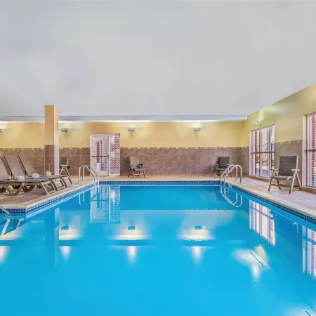 Hampton Inn & Suites Detroit/Airport-Romulus