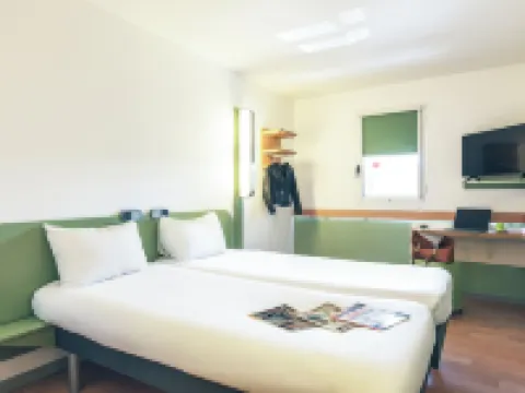 Ibis Budget Saint-Étienne Stade Hotels near Place Jean Jaures