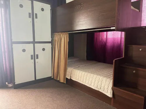 Pizza Street Hostel - Хостел