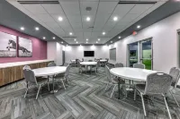Tru by Hilton the Colony Dallas Các khách sạn ở The Colony