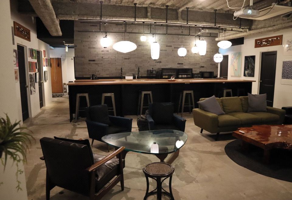 웨이브스 나카메구로 내부