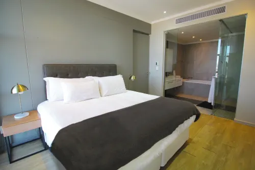 Sandton Smart Apartment Sixteen