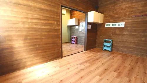 Guest House Again