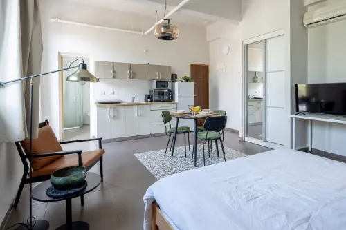 The Printhouse Boutique Studio 9 Hotels in Kiryat Bialik