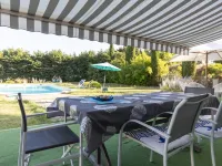 Un Petit Coin de Paradis Hotels in Châteaurenard