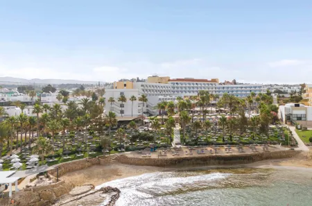 St George Beach Hotel & Spa Resort