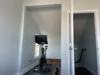 Little Compton: Sweeping ocean view, 5min walk 2 beach, big yard w/ patio, 4 BRs