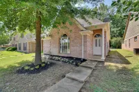 Shelby Farms Greenline Access Modern Cordova Home - Parkplatz