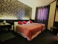 Logis Hôtel le Merle Blanc Hotels in Digoin