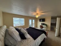 Charming 3-bedroom beach house, fabulous St. Charles, Idaho - Beautiful Views