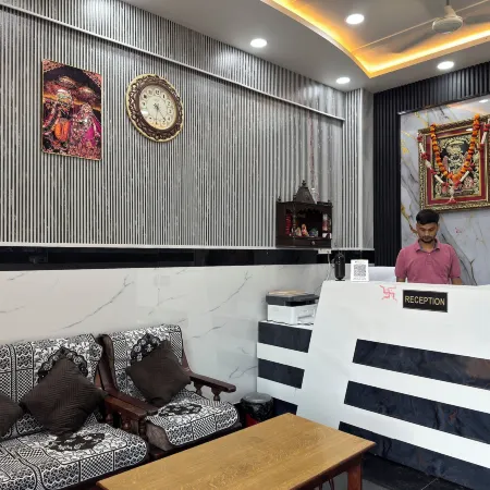 Satya Nikunj INN