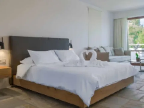 Semeli Hotels in Vathi